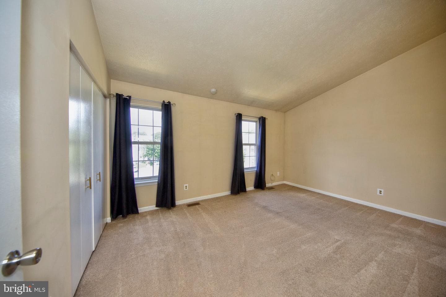 104 Remington Circle photo 18