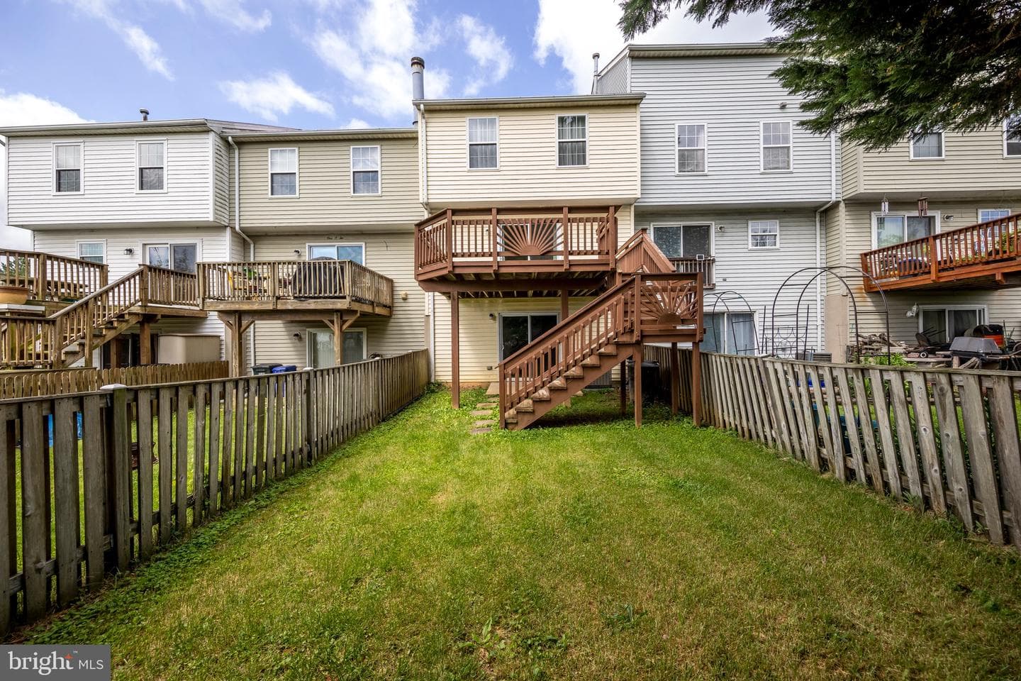 104 Remington Circle photo 28