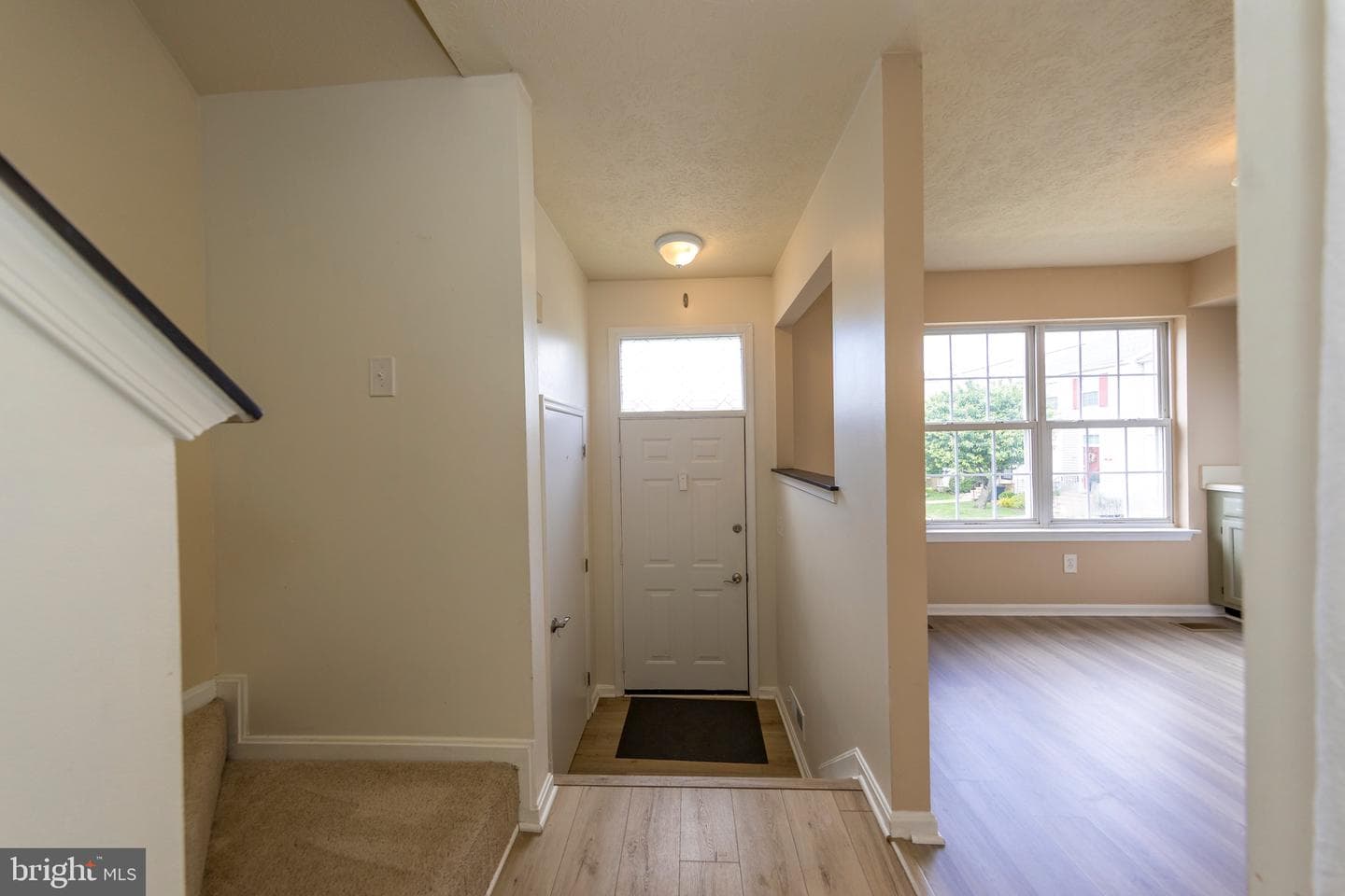 104 Remington Circle photo 3