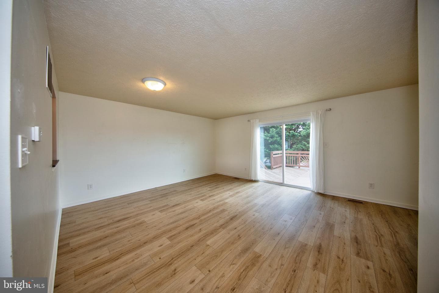 104 Remington Circle photo 8