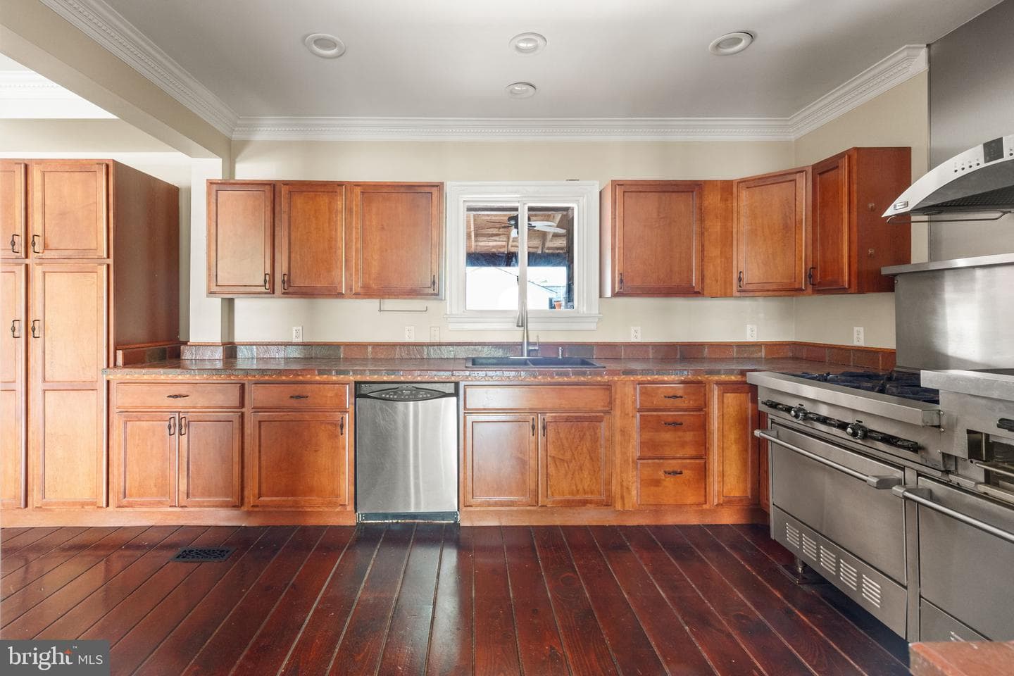 726 Green Street photo 15