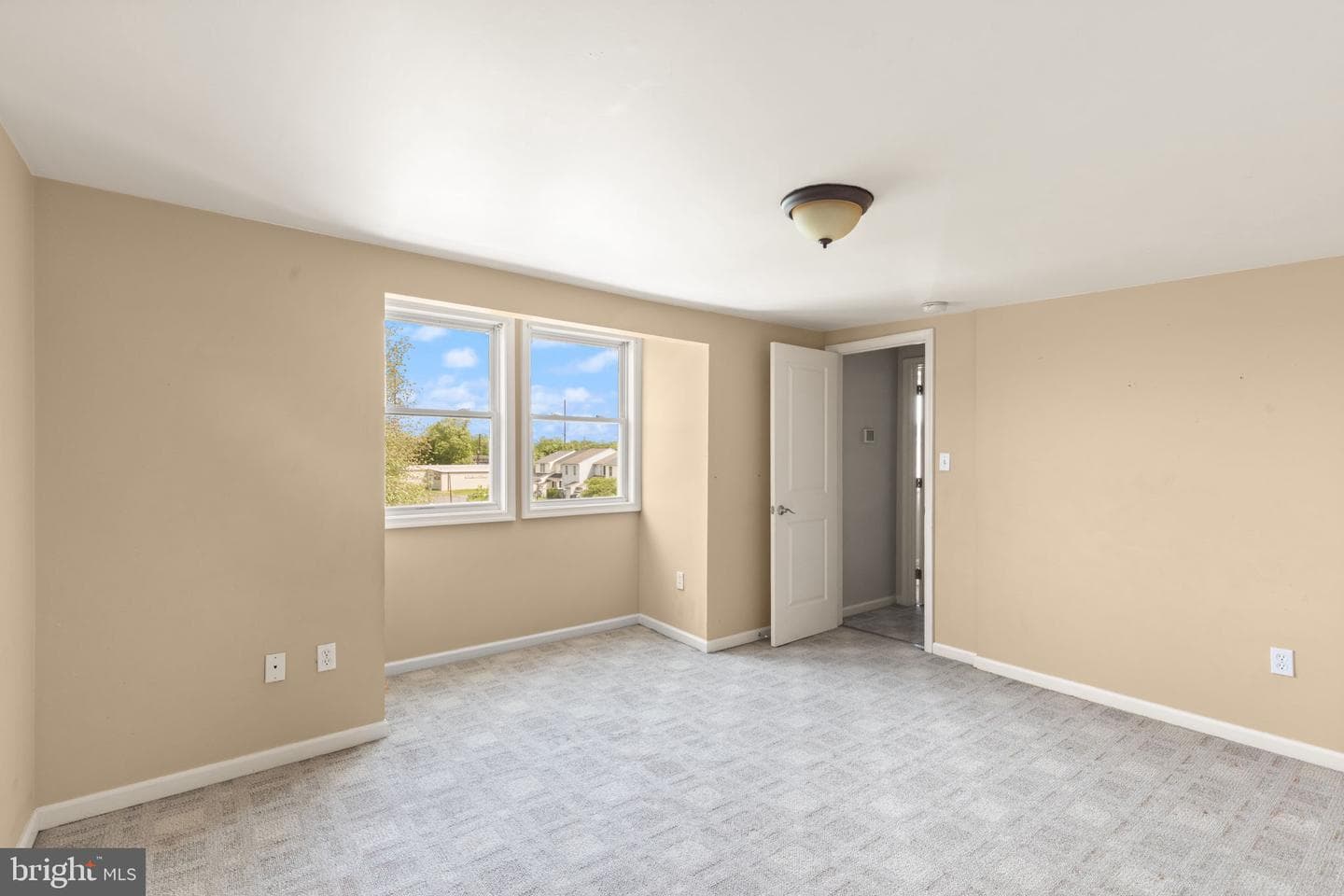 726 Green Street photo 32