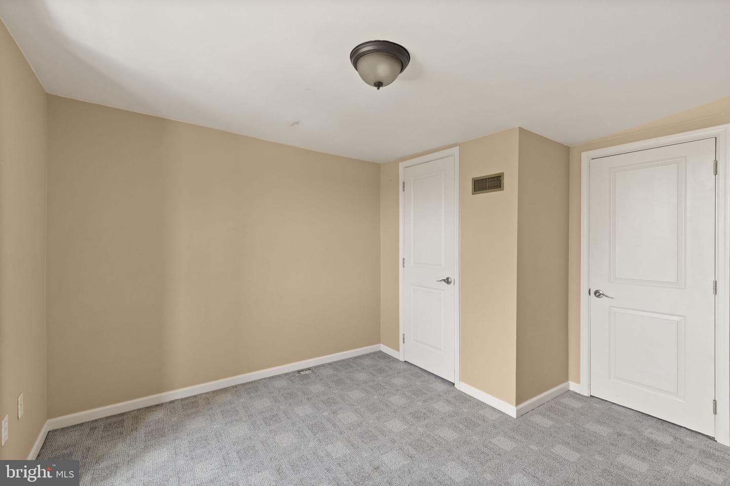 726 Green Street photo 33