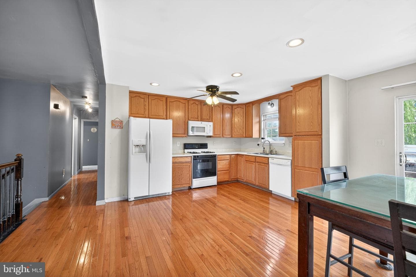 760 Cambridge Avenue photo 6