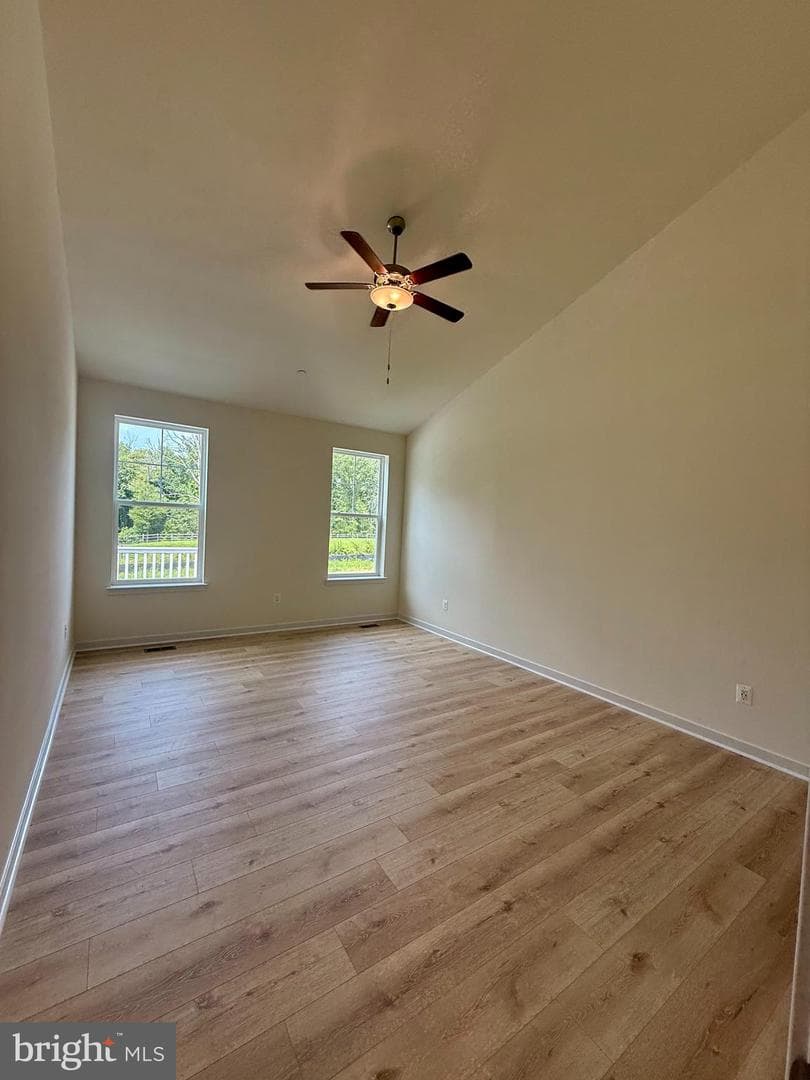 #142-3636 Dexter Court photo 40