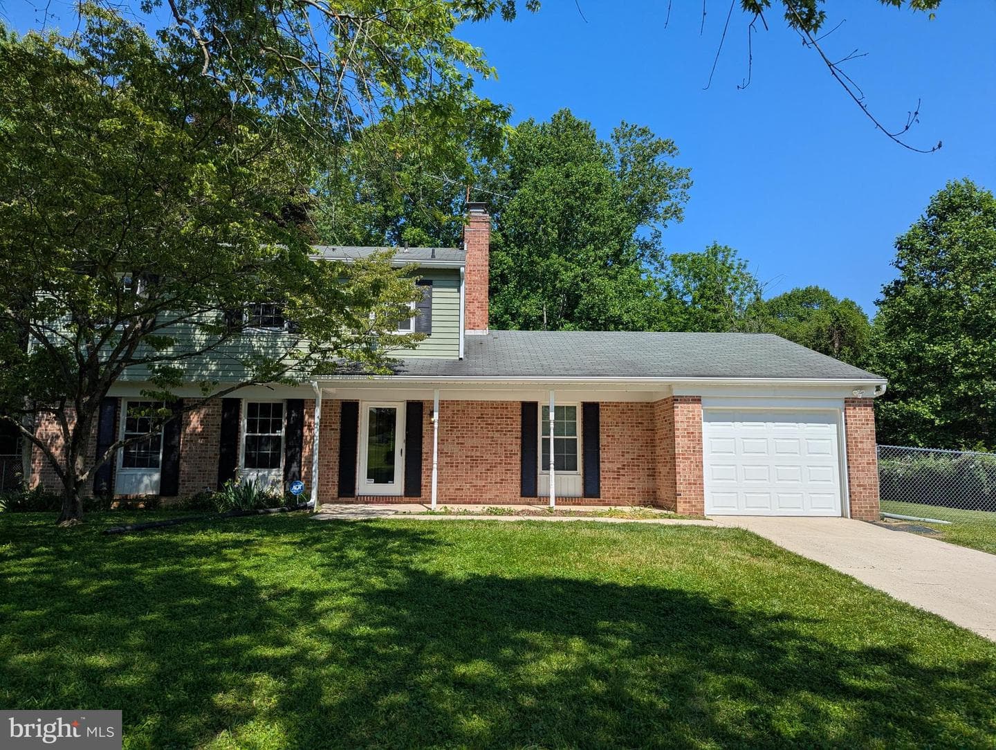 2408 Dixie Lane photo 3