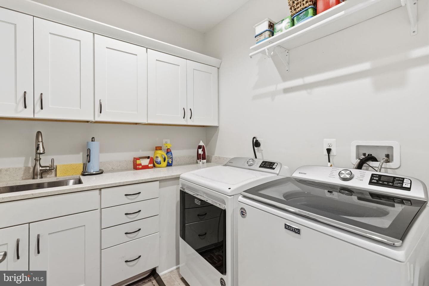 201 Man O War Place photo 19