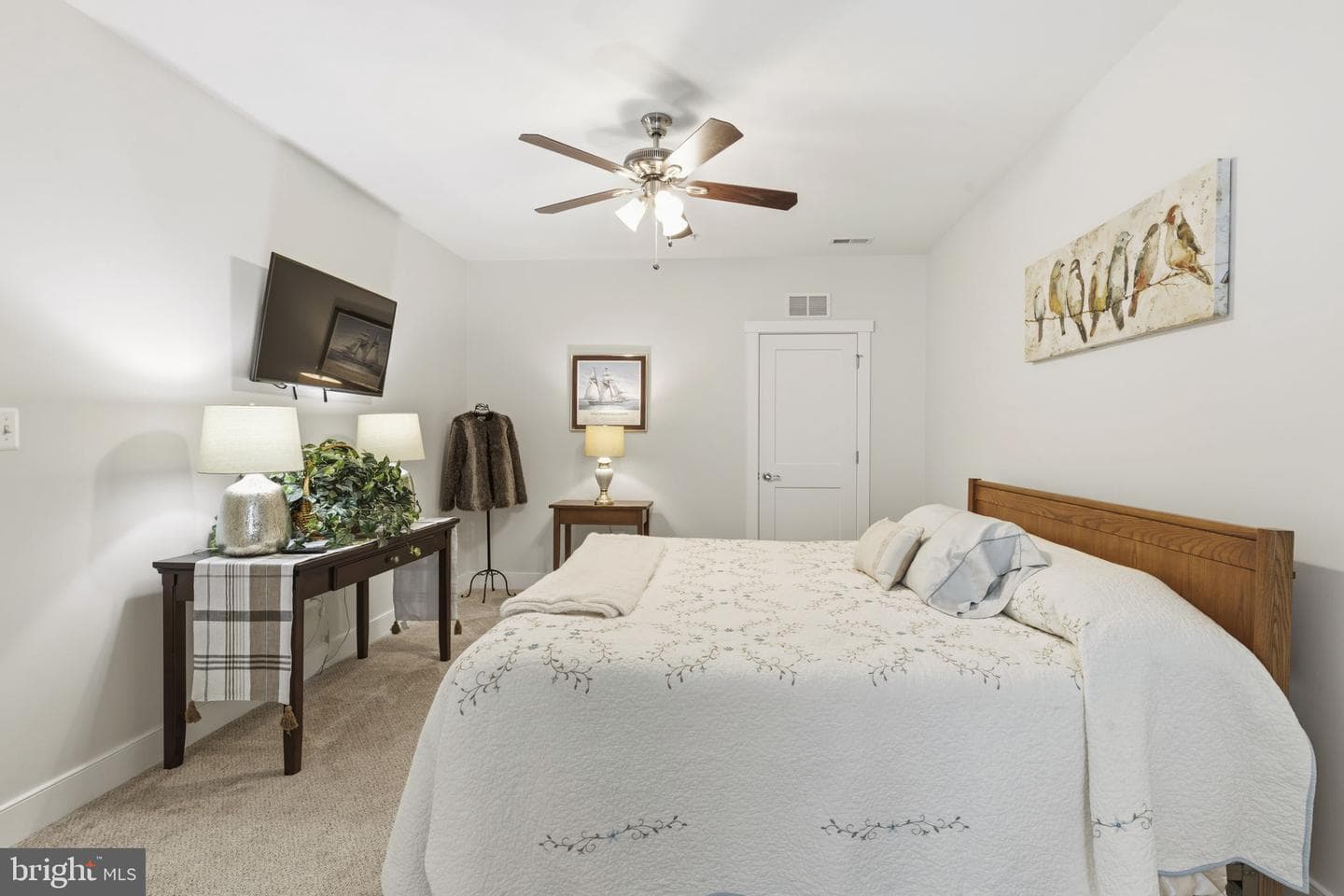 201 Man O War Place photo 40