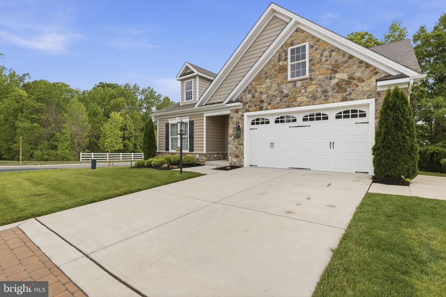 201 Man O War Place photo 54