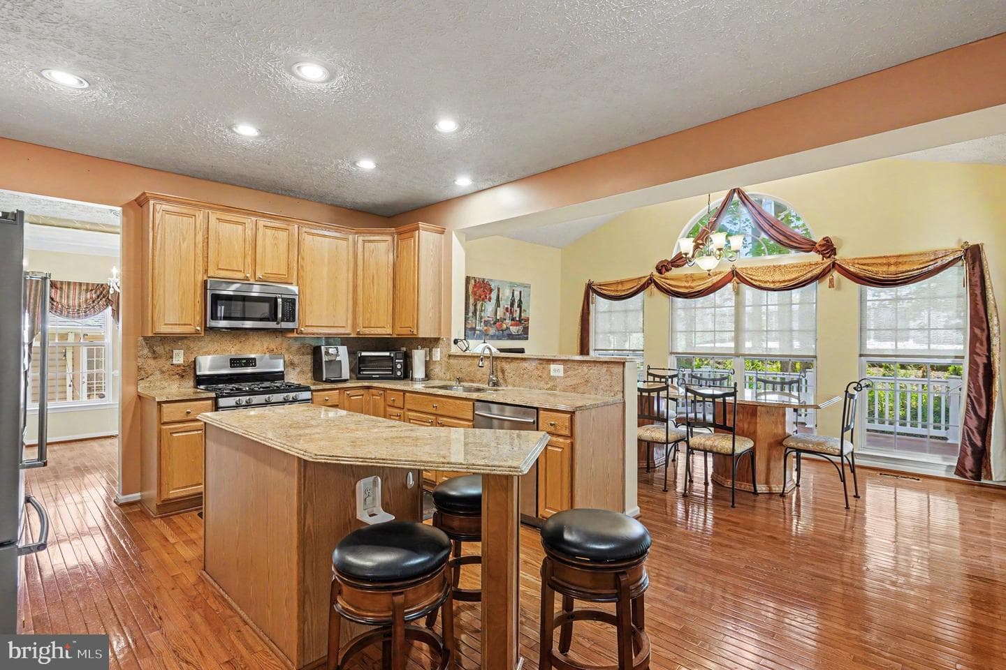 3008 Lewis Lane photo 9