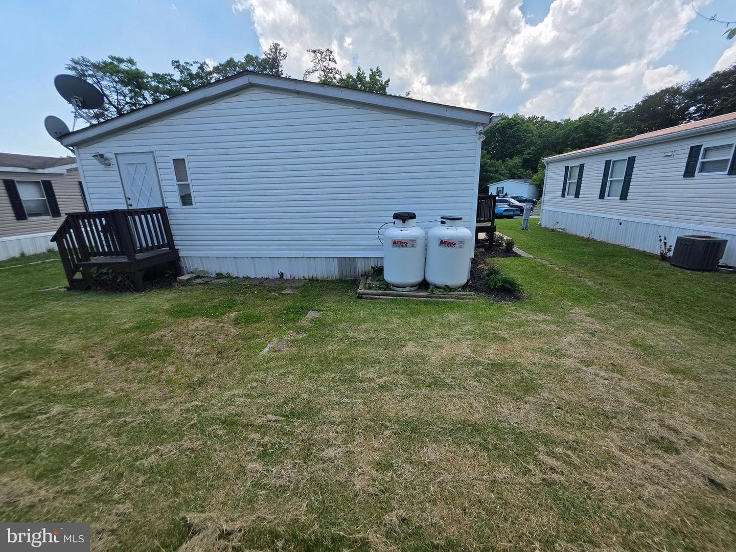 1824 Emily Drive photo 4