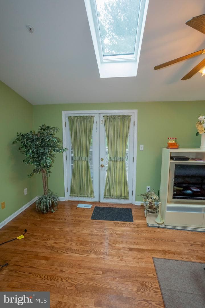 217 Ferring Court photo 17