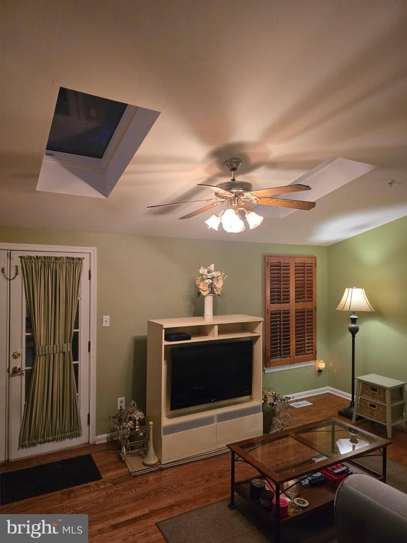 217 Ferring Court photo 20