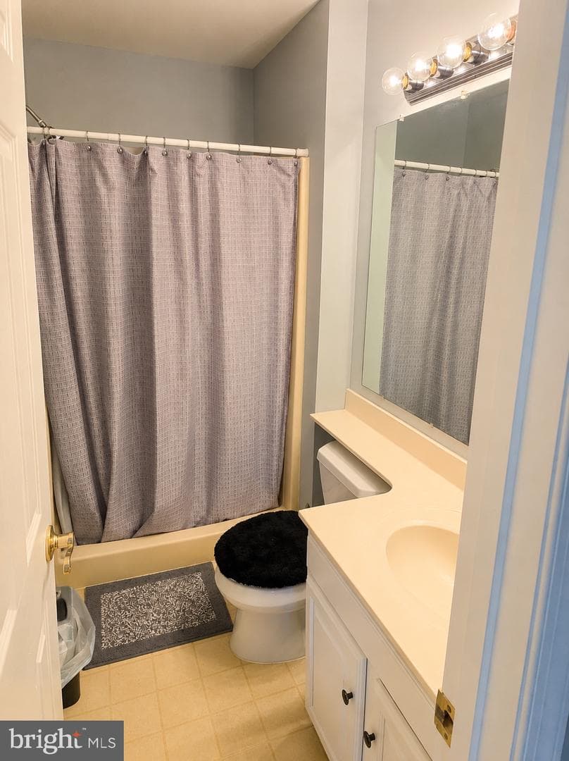217 Ferring Court photo 28