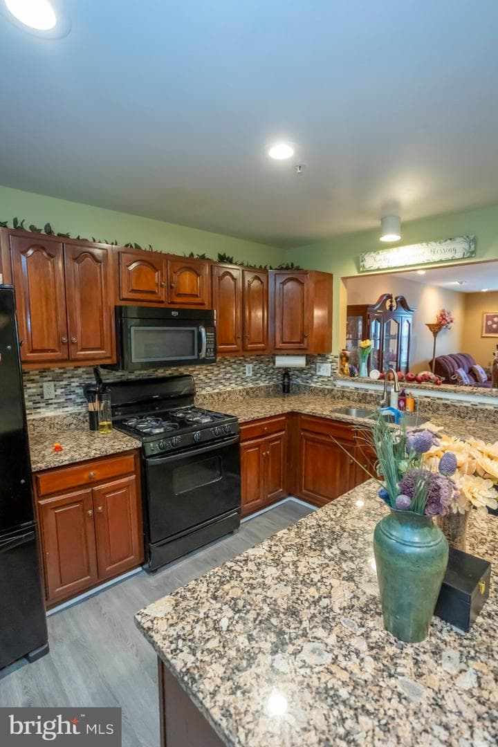 217 Ferring Court photo 8