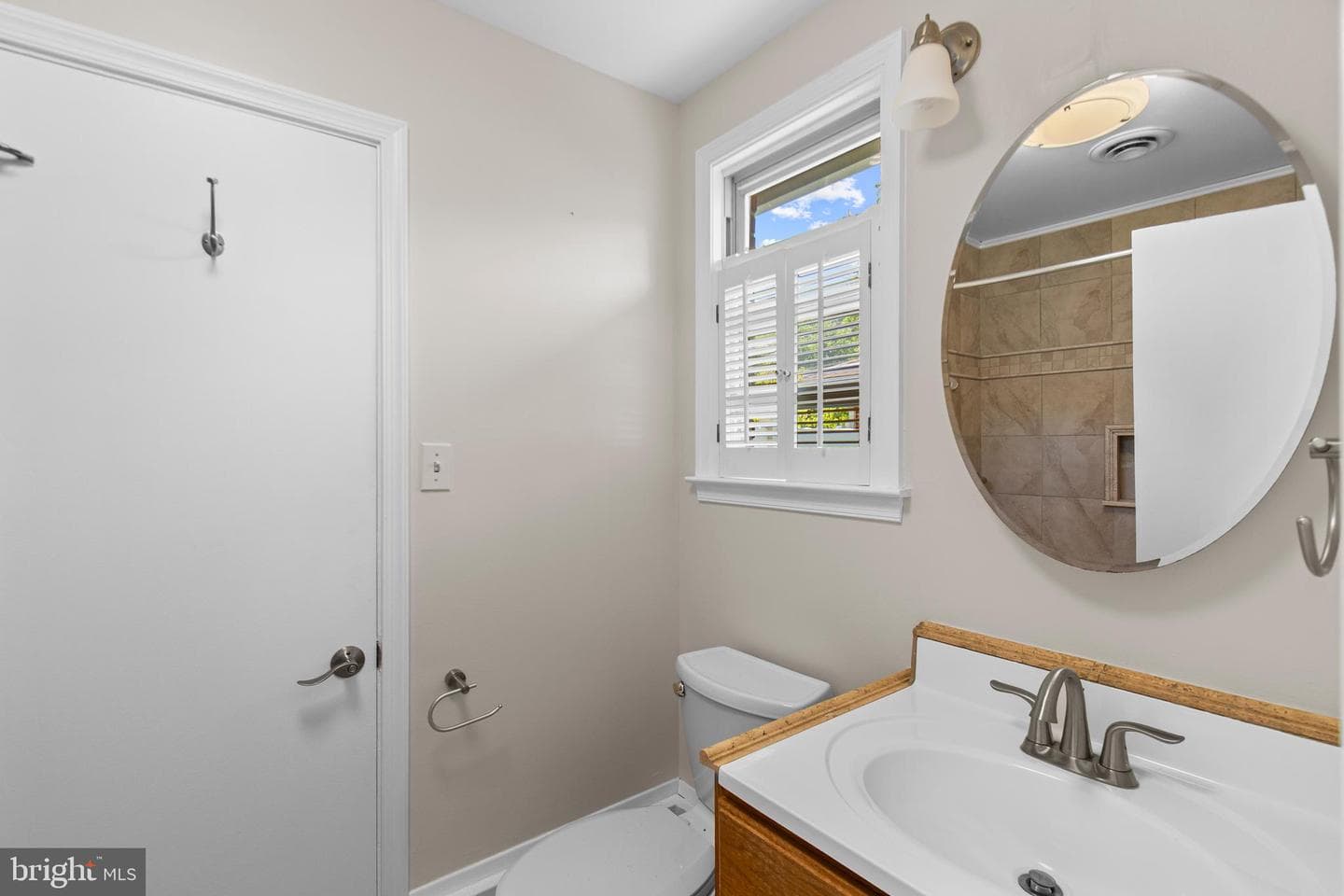 229 S Rogers Street photo 22