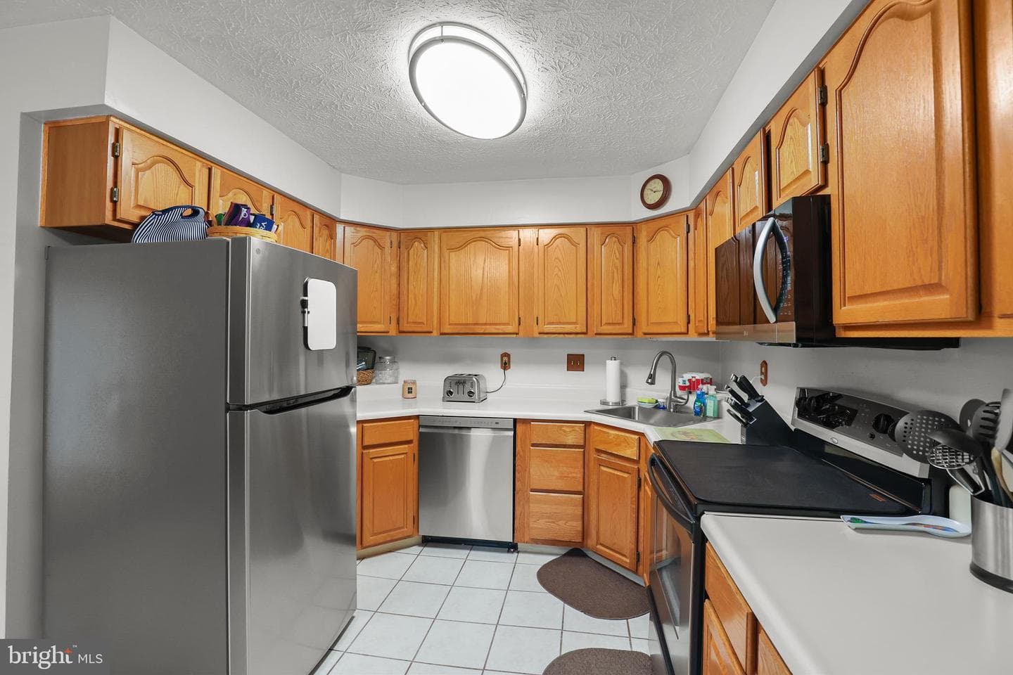 1403 Landis Circle photo 6