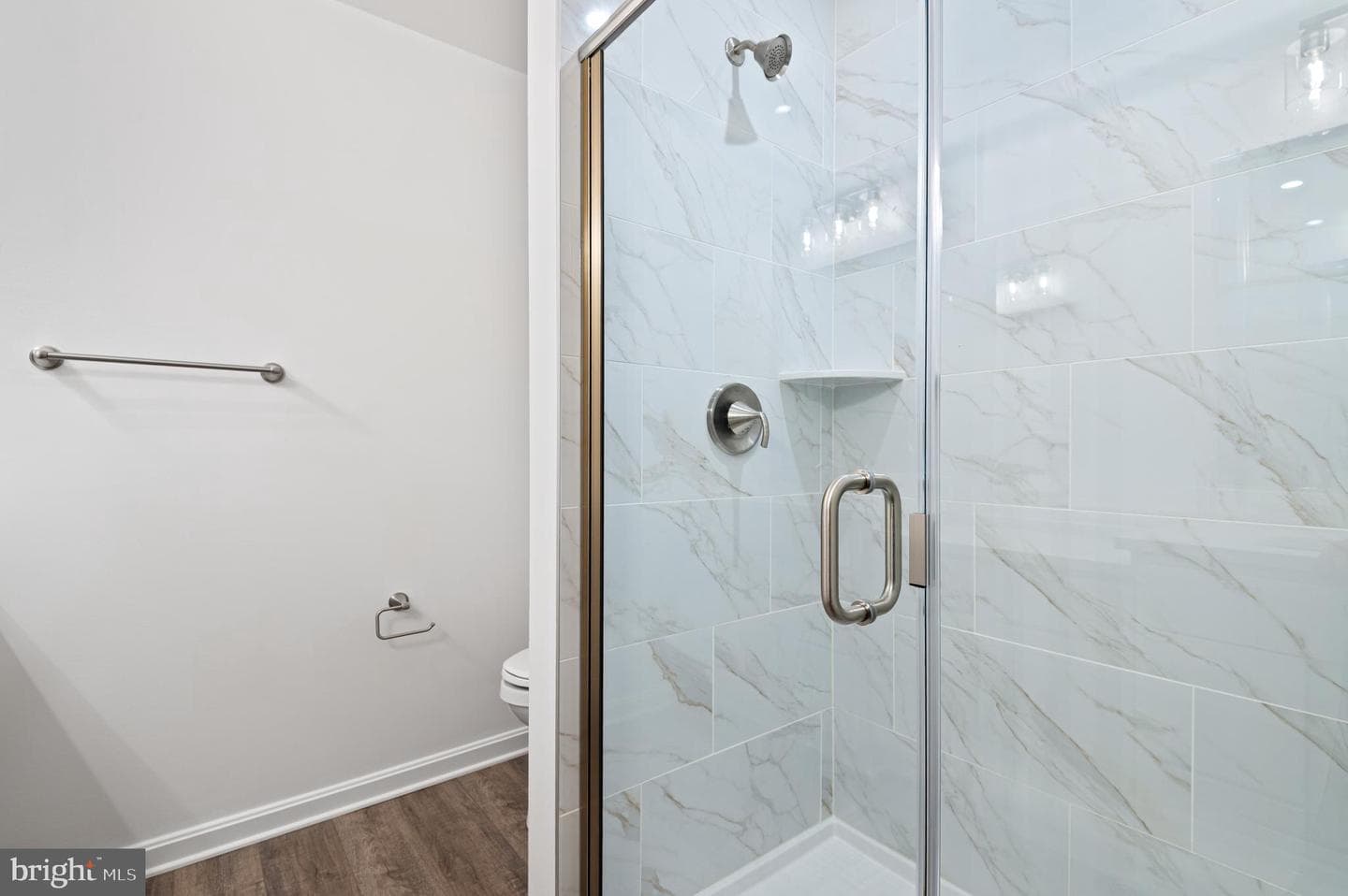 756 Bur Oak Court photo 18