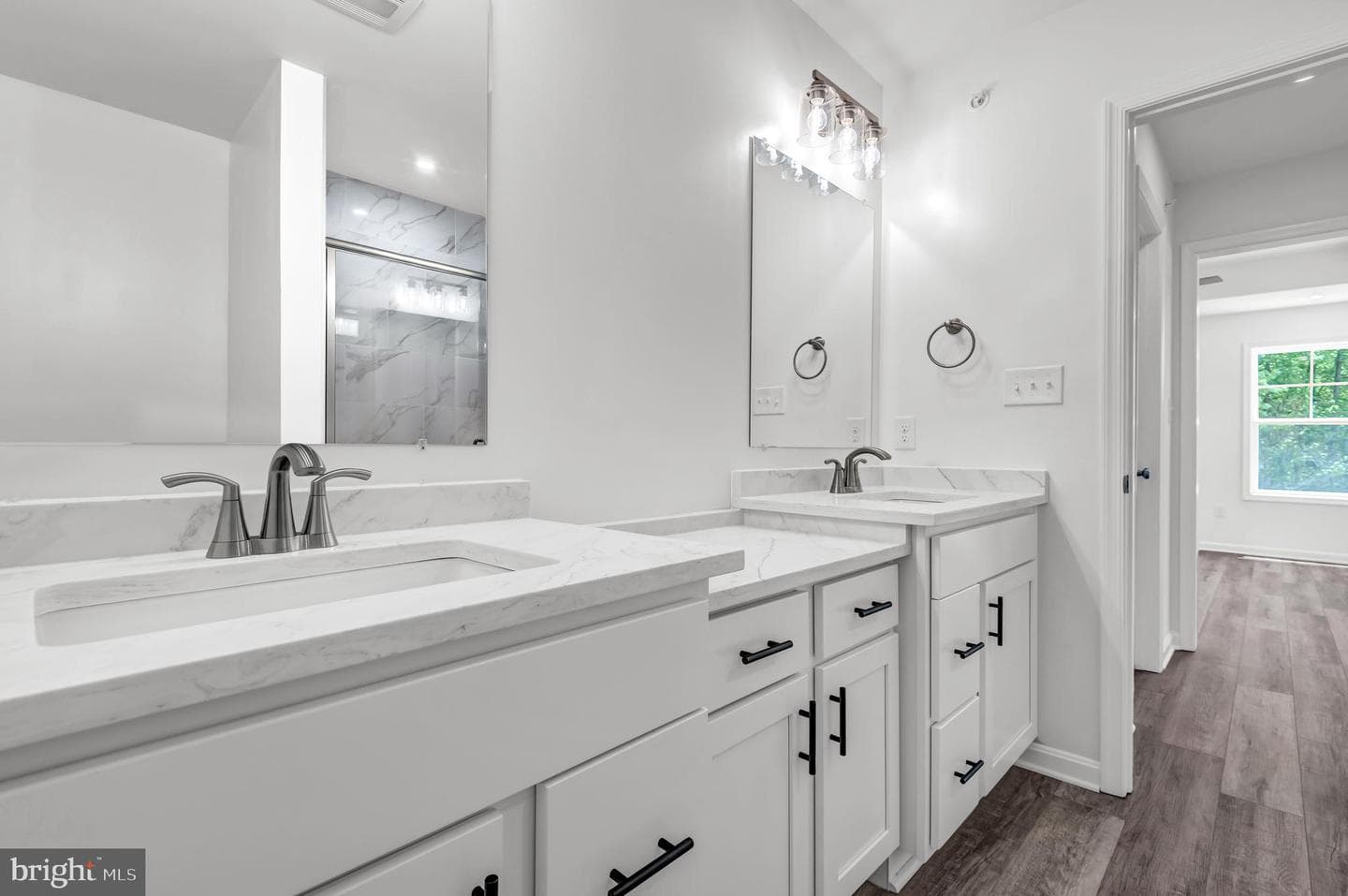 720 Bur Oak Court photo 13