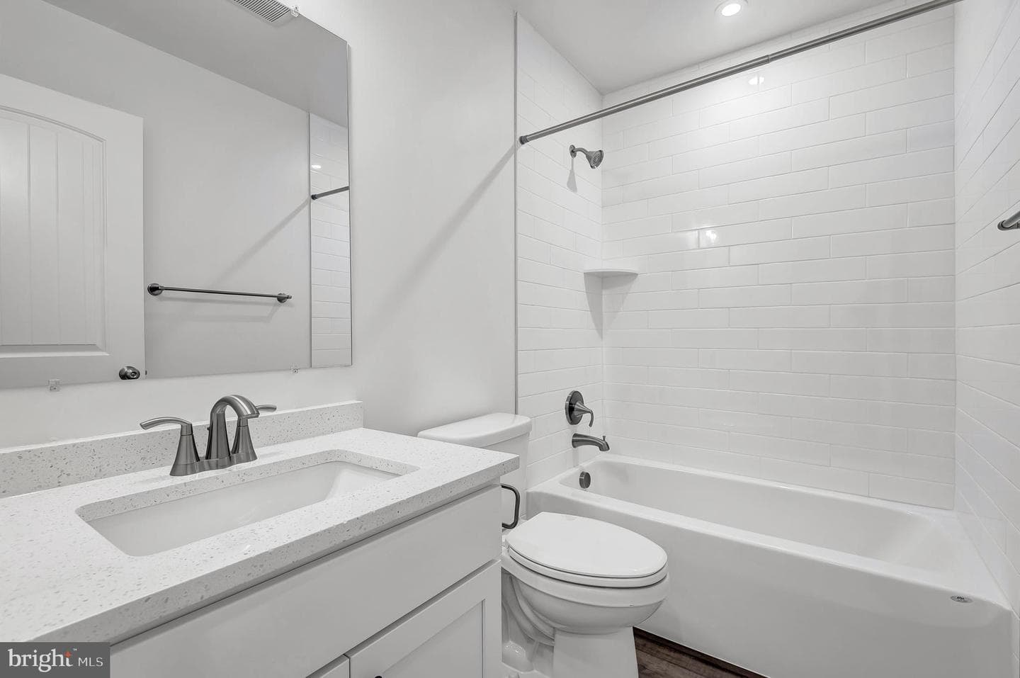 720 Bur Oak Court photo 18