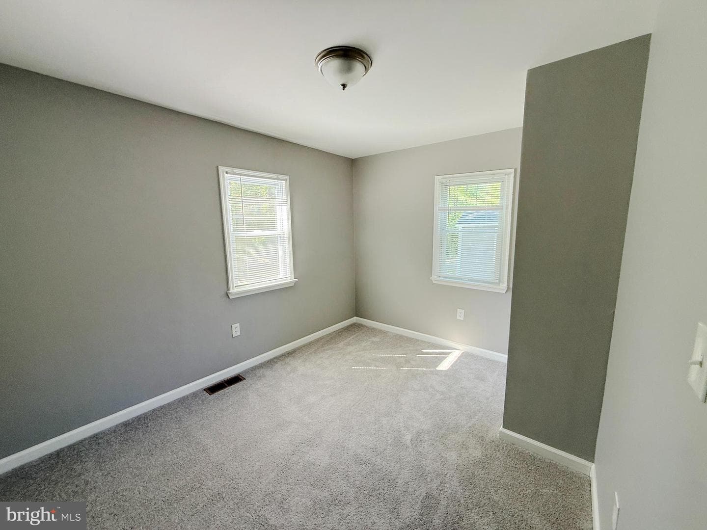 1535 Mitchell Lane photo 10