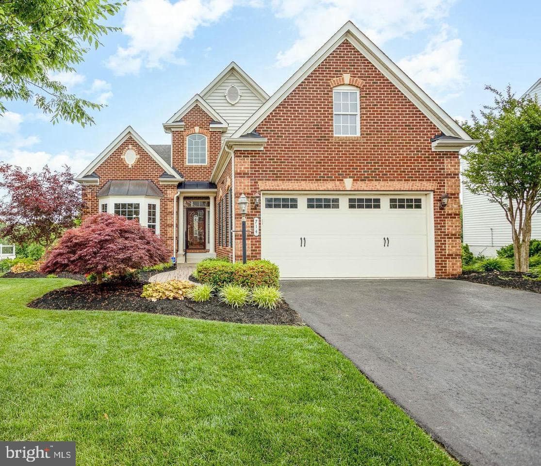714 Monarchos Drive photo 4