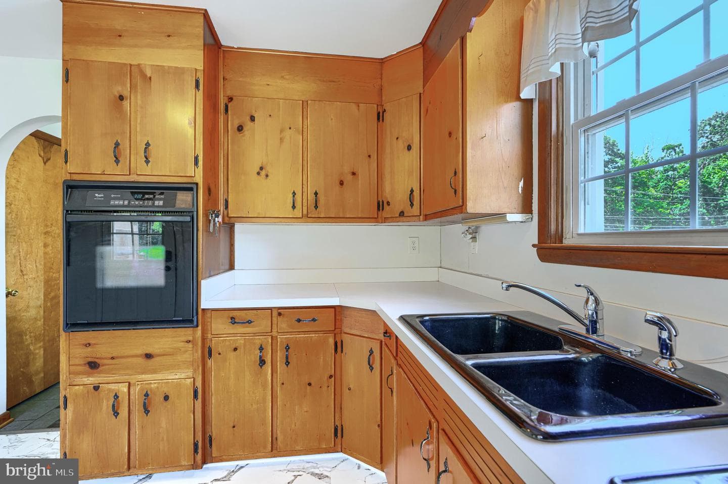 1009 Trimble Road photo 10