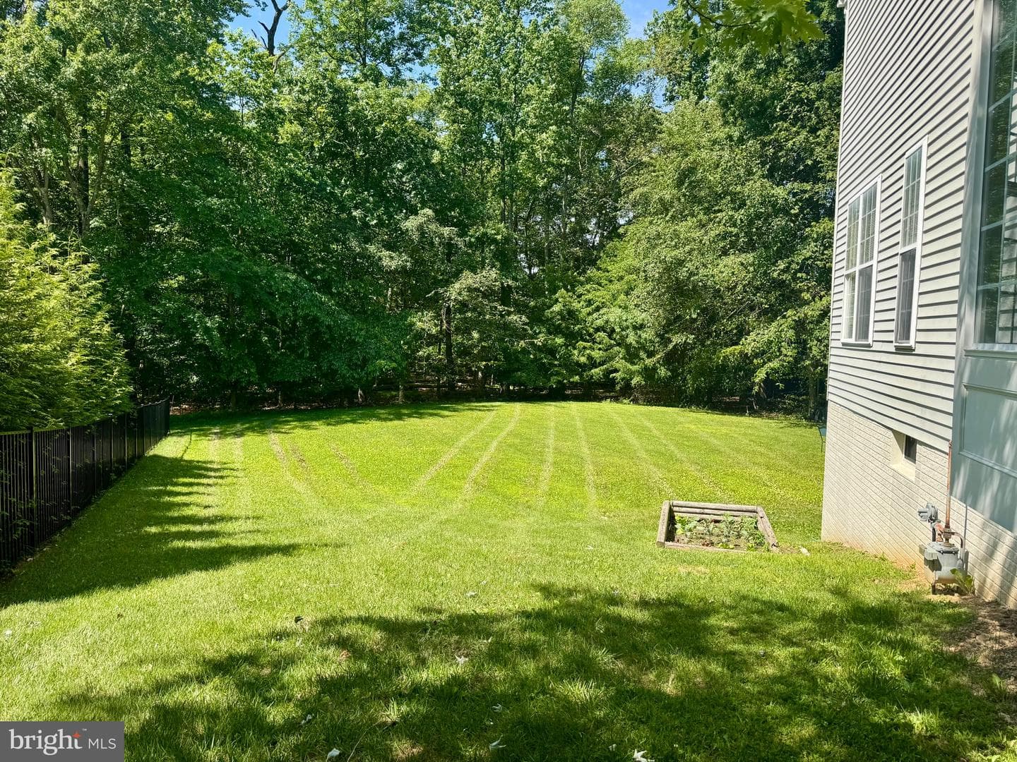 1504 Oakville Court photo 43