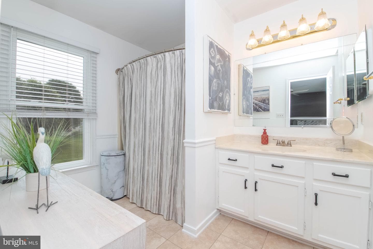609 Kildonan Court photo 31