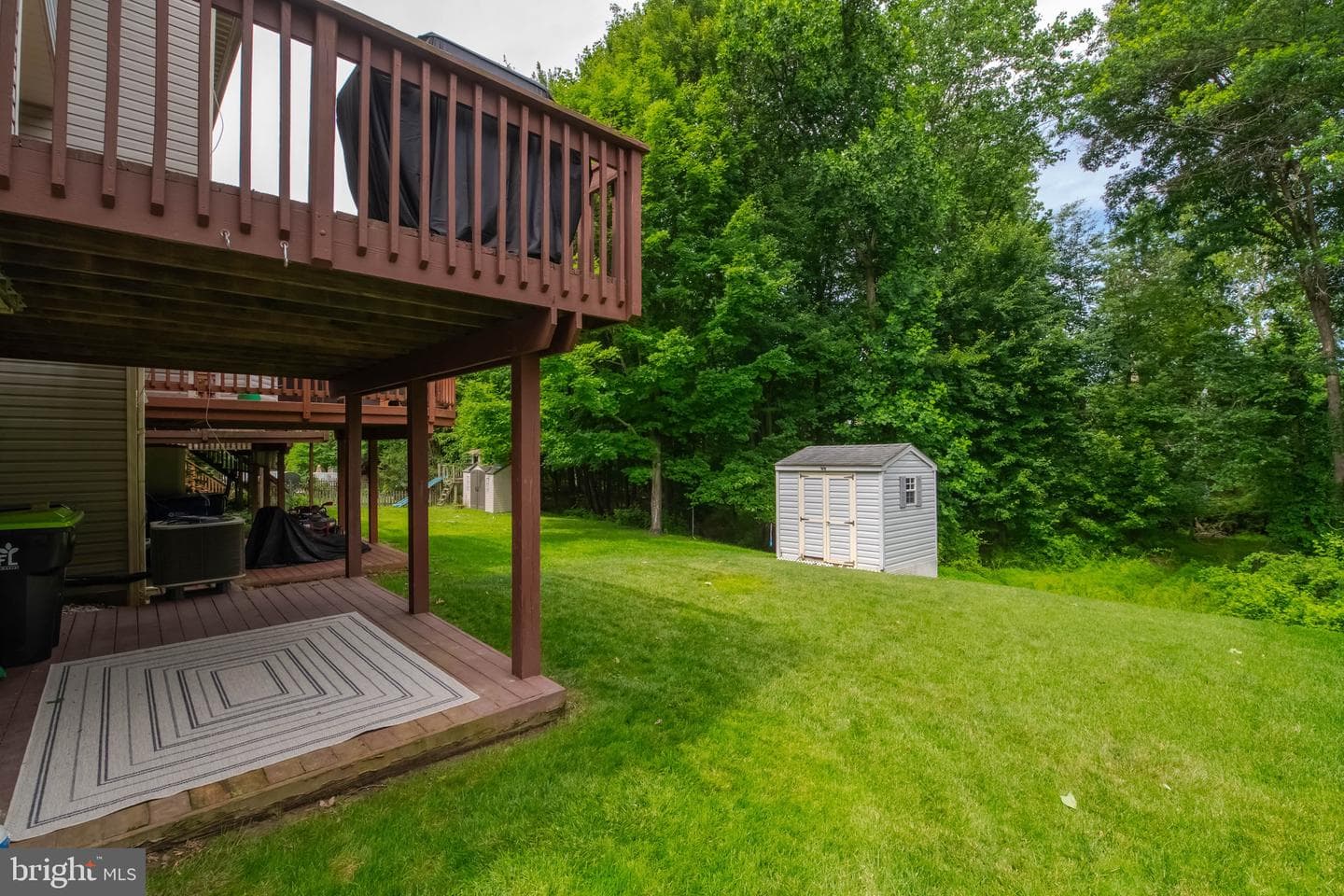 609 Kildonan Court photo 34