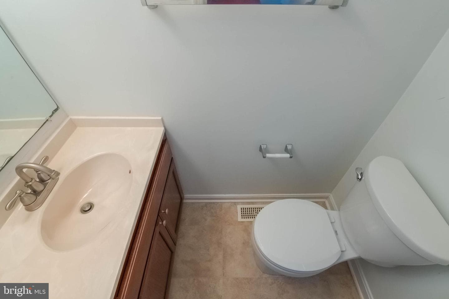 103 Remington Circle photo 16