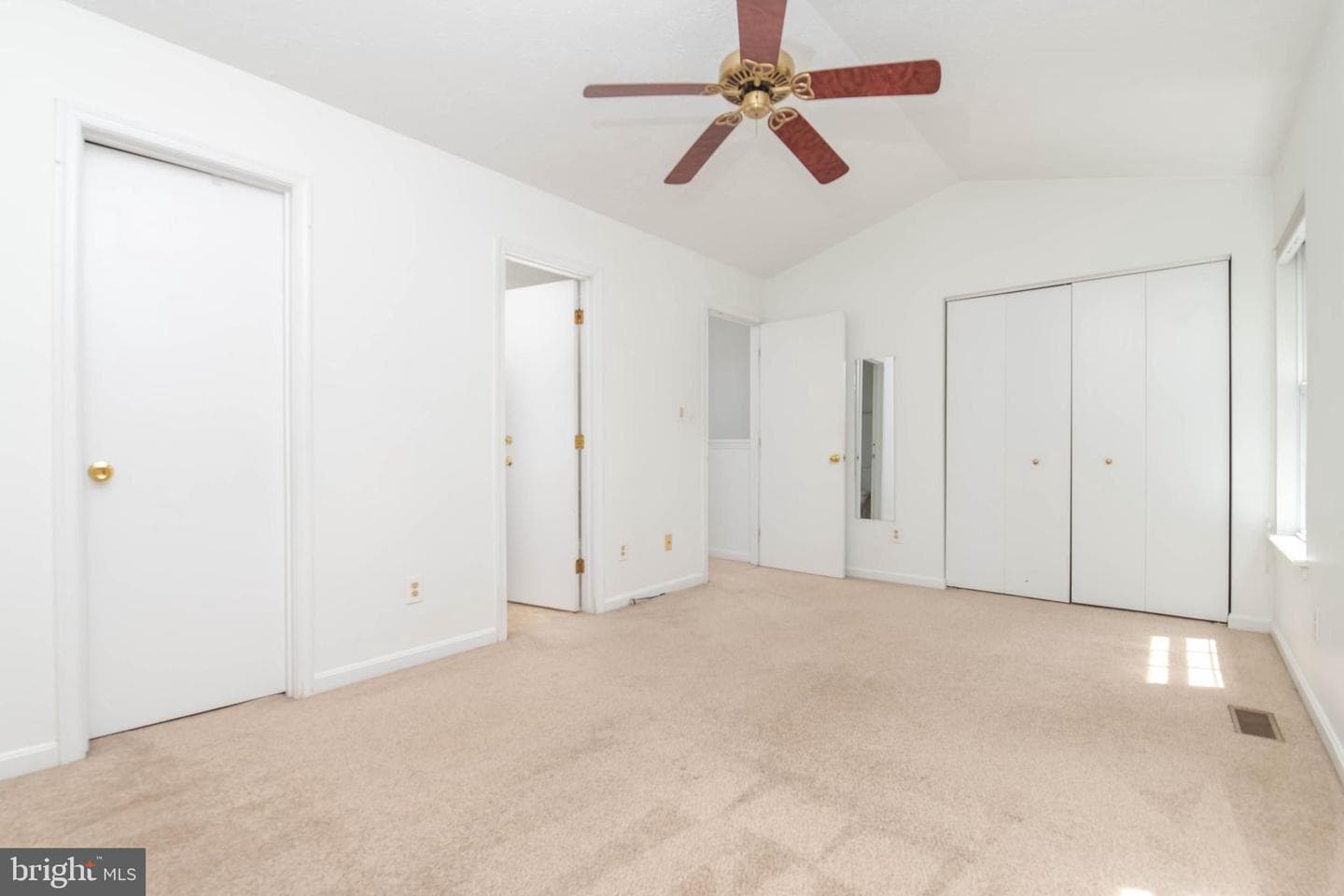 103 Remington Circle photo 18