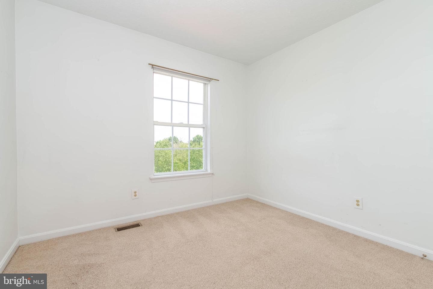 103 Remington Circle photo 21