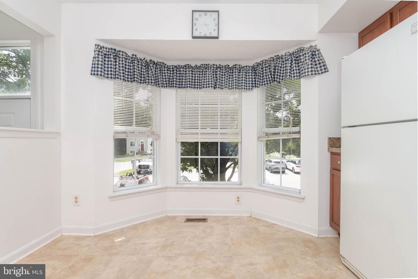 103 Remington Circle photo 6