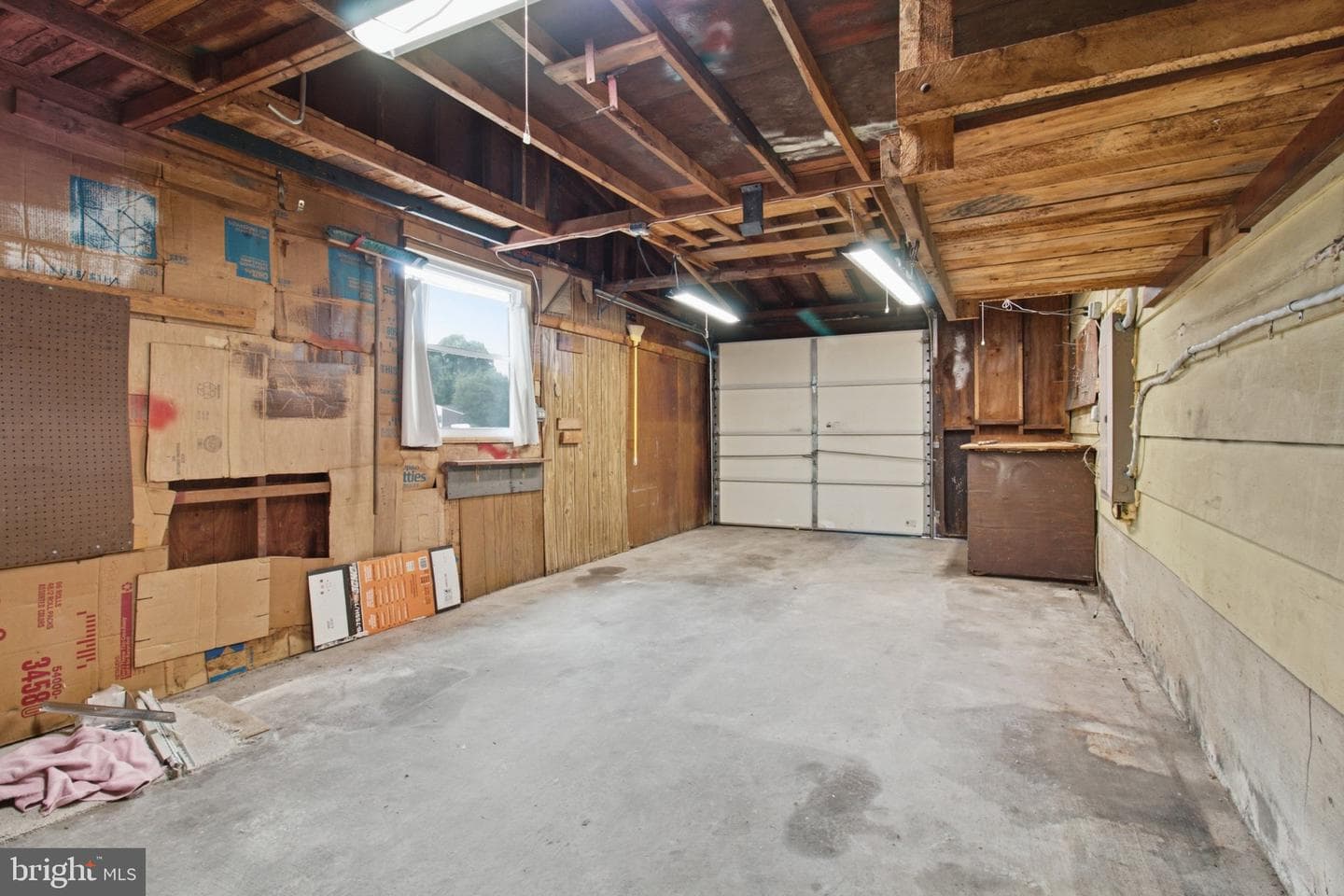 531 Eckhart Drive photo 9