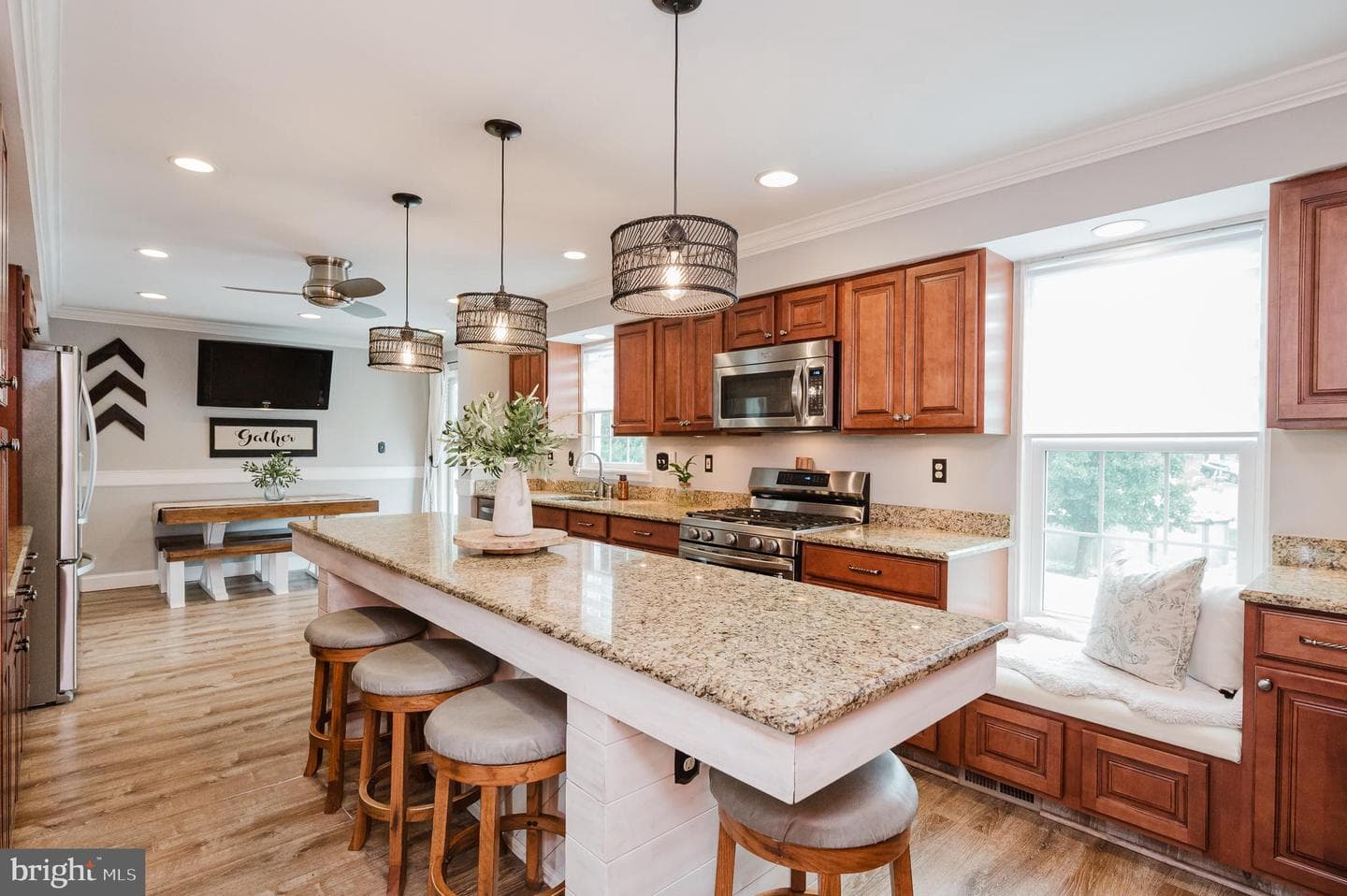 705 Foot Hill Road photo 10