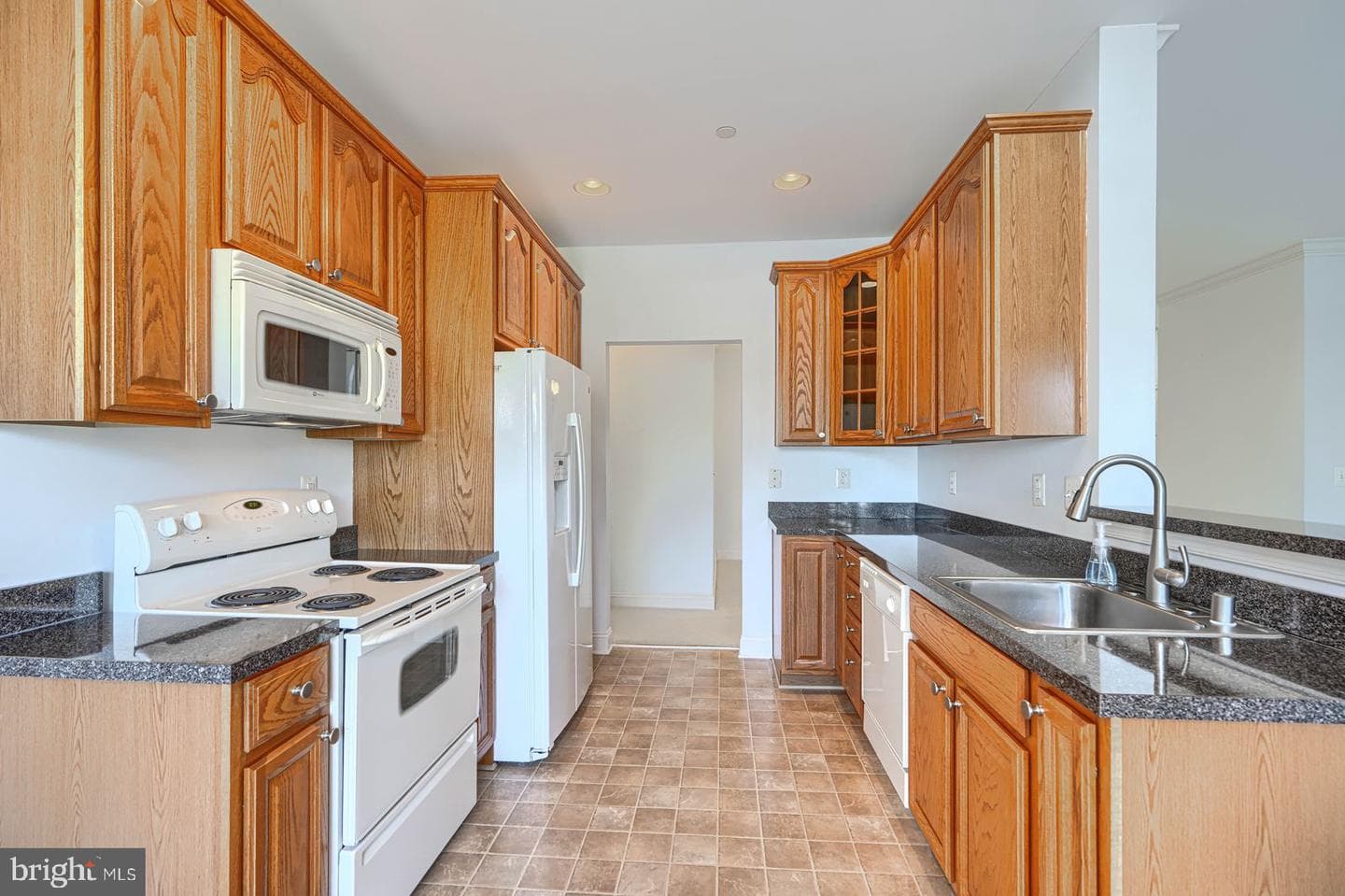 1604 Martha Court #201 photo 13