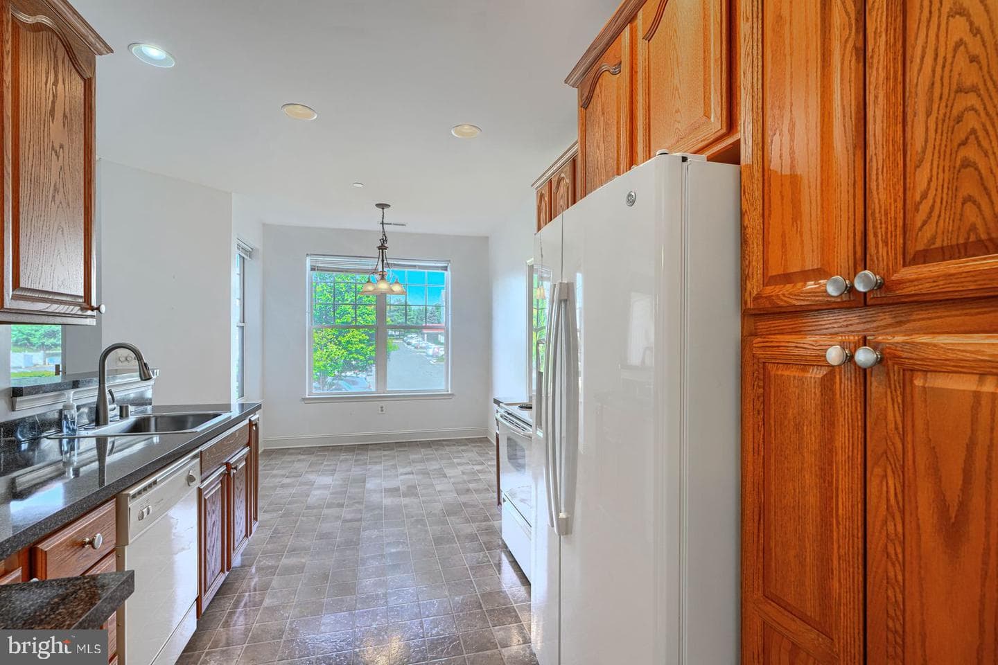 1604 Martha Court #201 photo 15