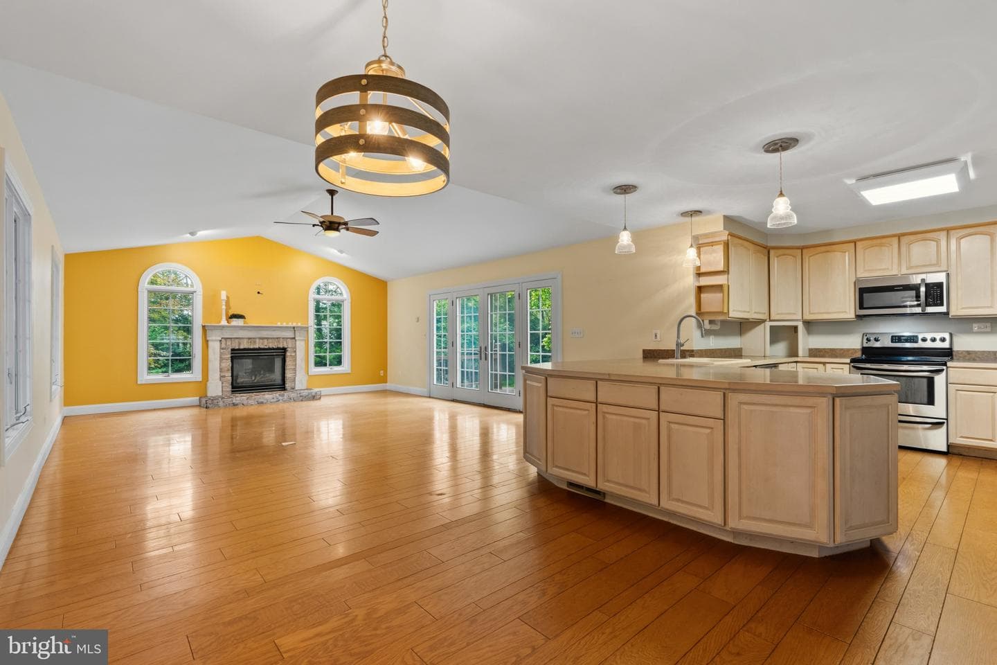 2700 Hunting Ridge Court photo 9