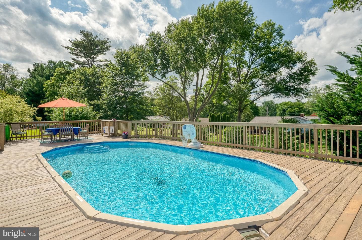 504 Plumtree Road photo 44