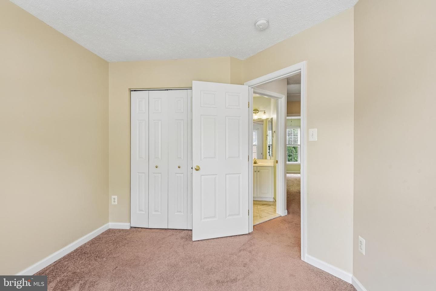 413 Foreland Garth photo 27