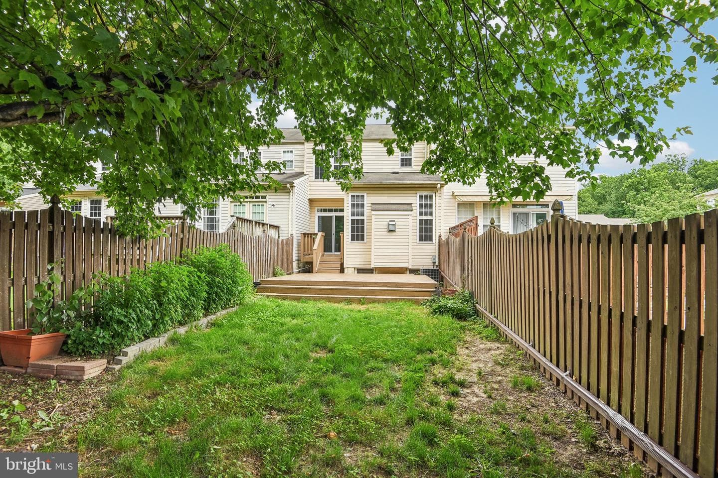 413 Foreland Garth photo 46
