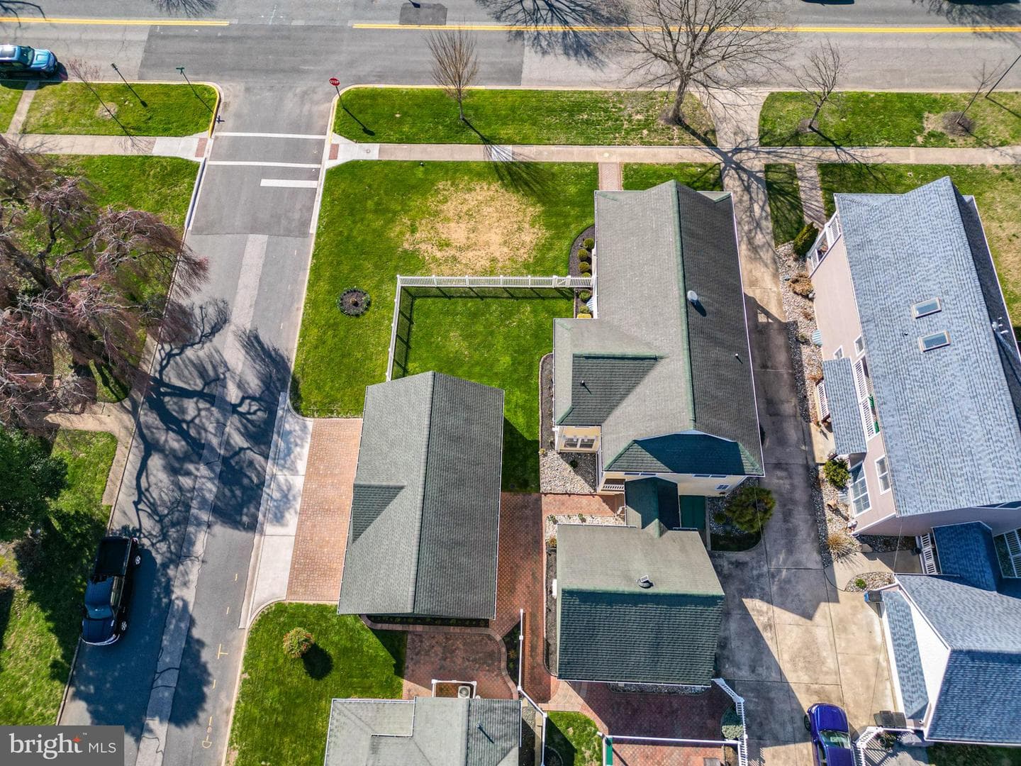 457 Lafayette Street photo 13