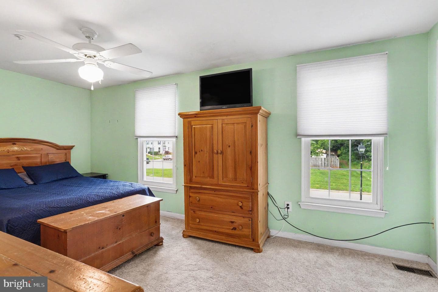 953 Gainsborough Court #953 photo 14