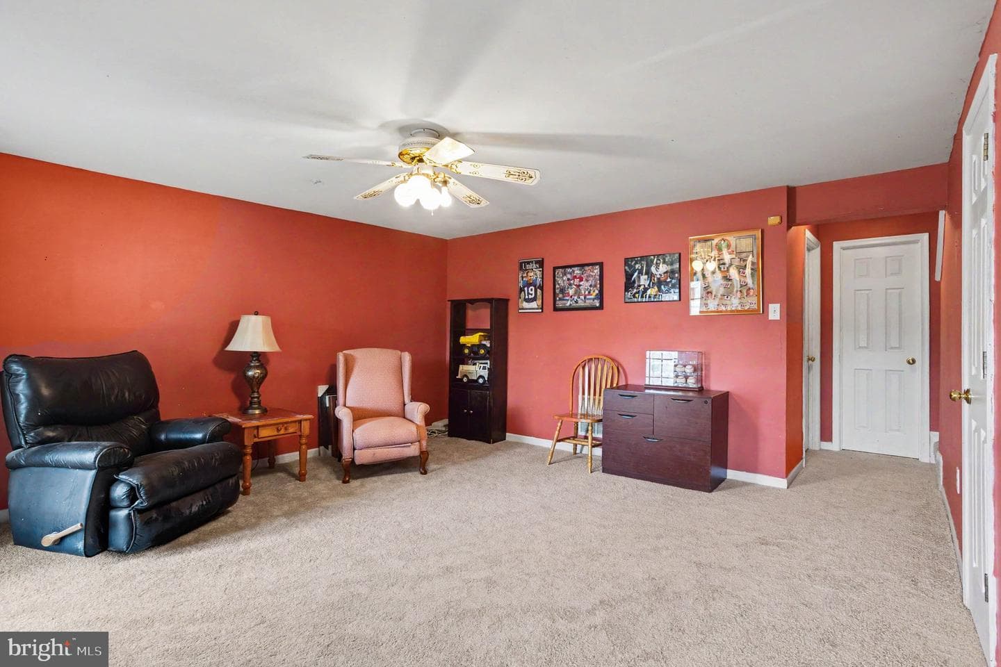 953 Gainsborough Court #953 photo 25