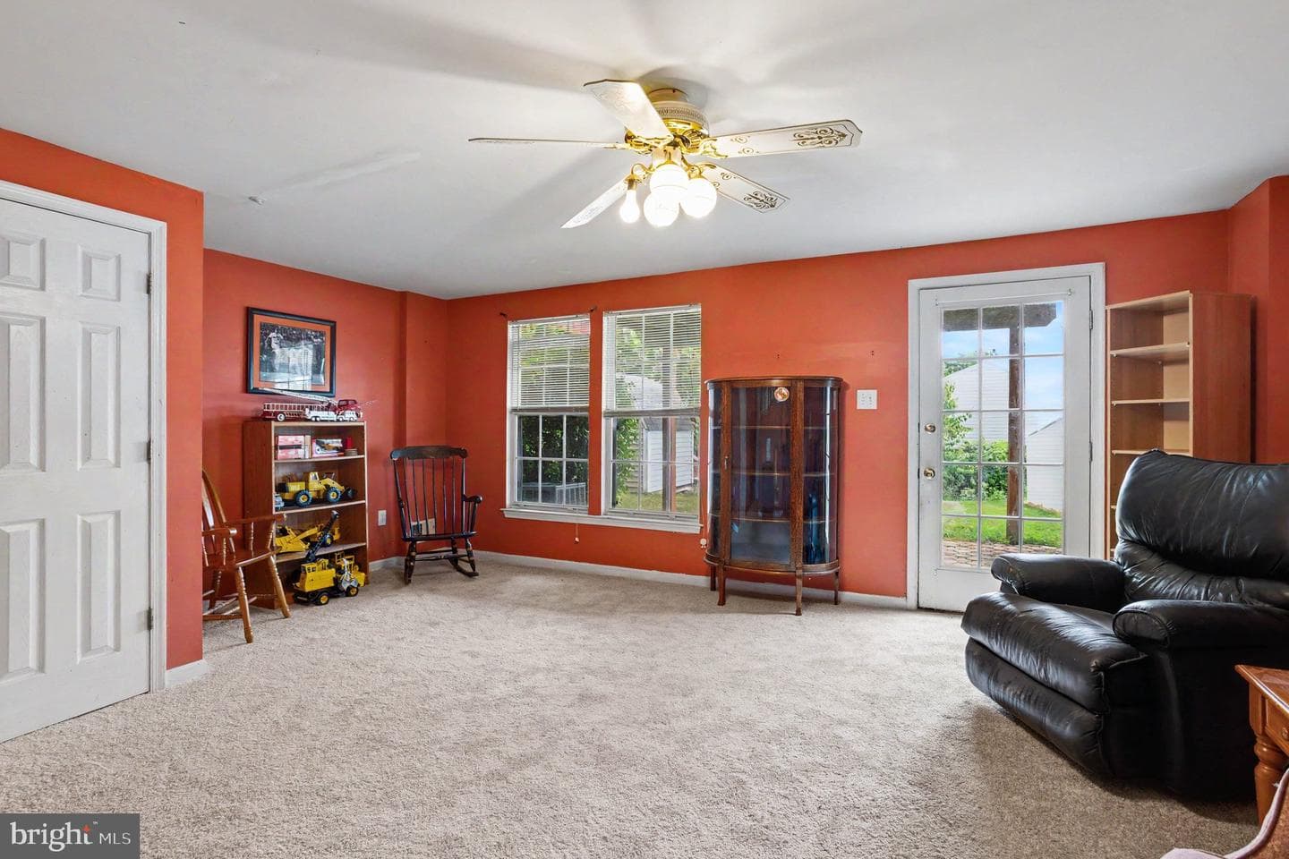 953 Gainsborough Court #953 photo 27