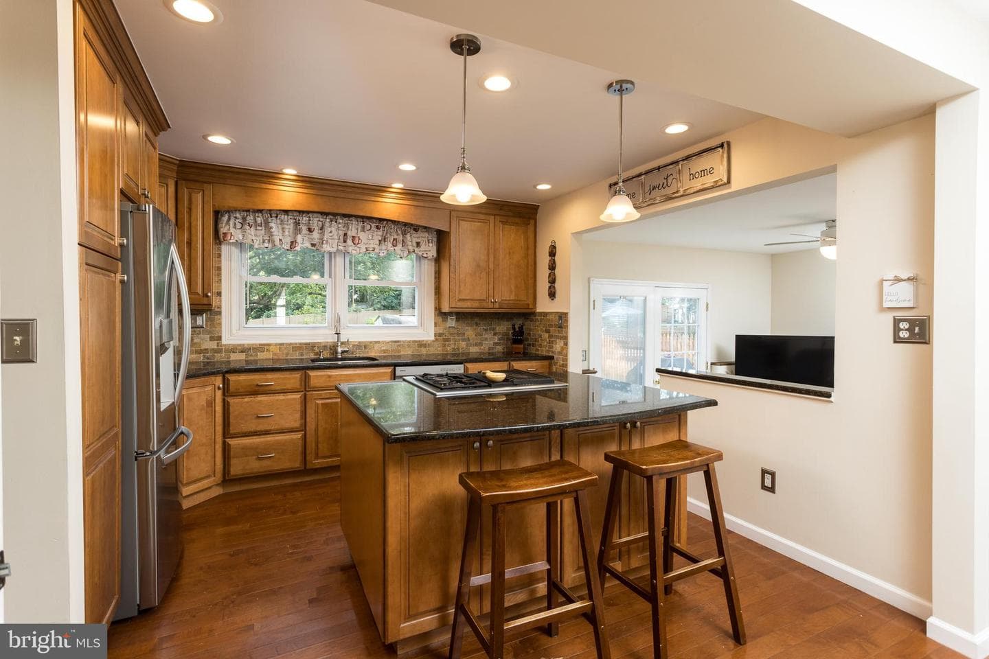 218 Garnett Road photo 12