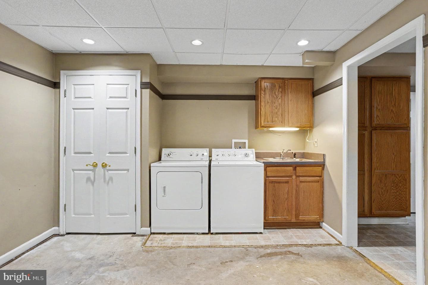 940 Chesney Lane photo 29