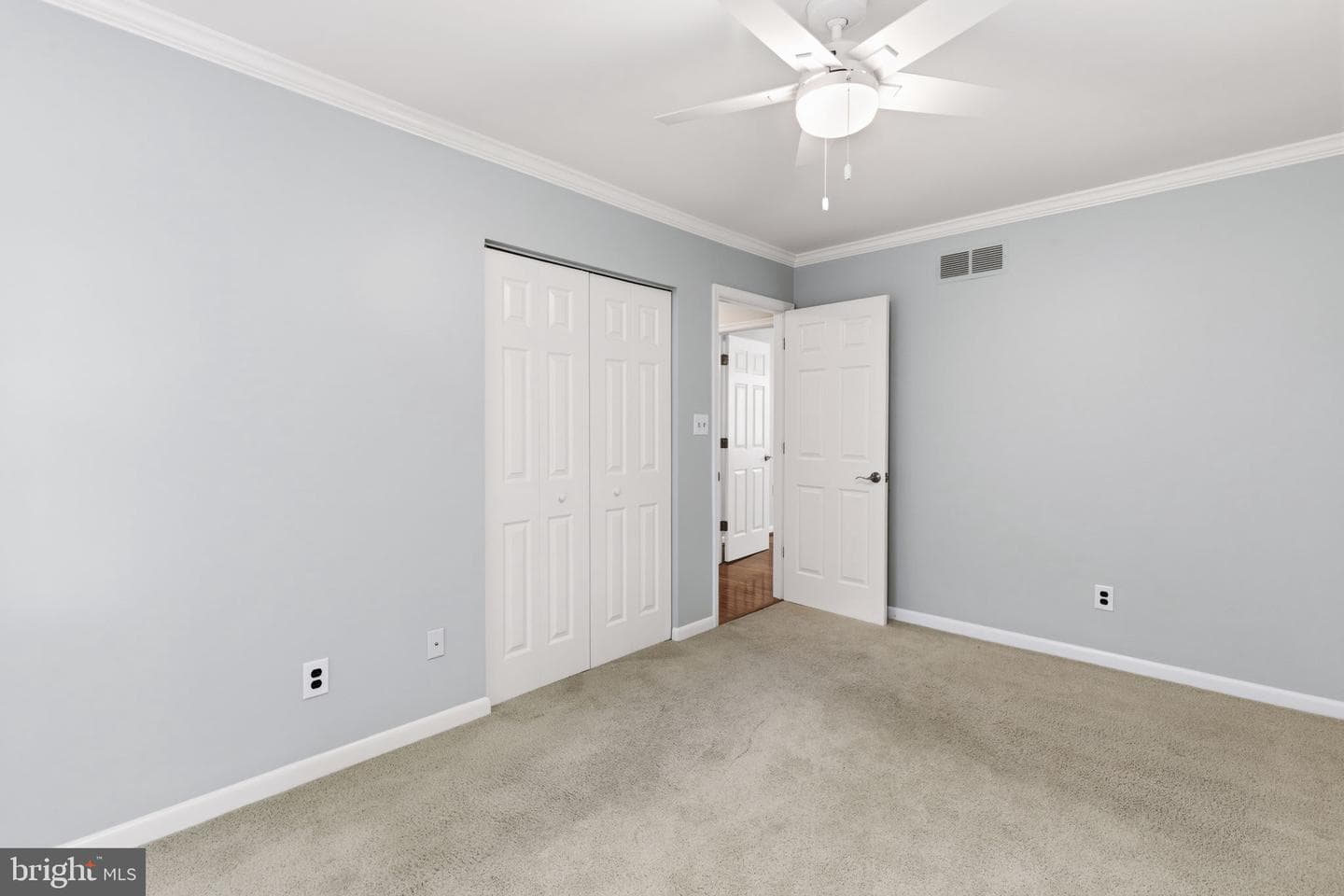 1602 E Branch Court photo 19