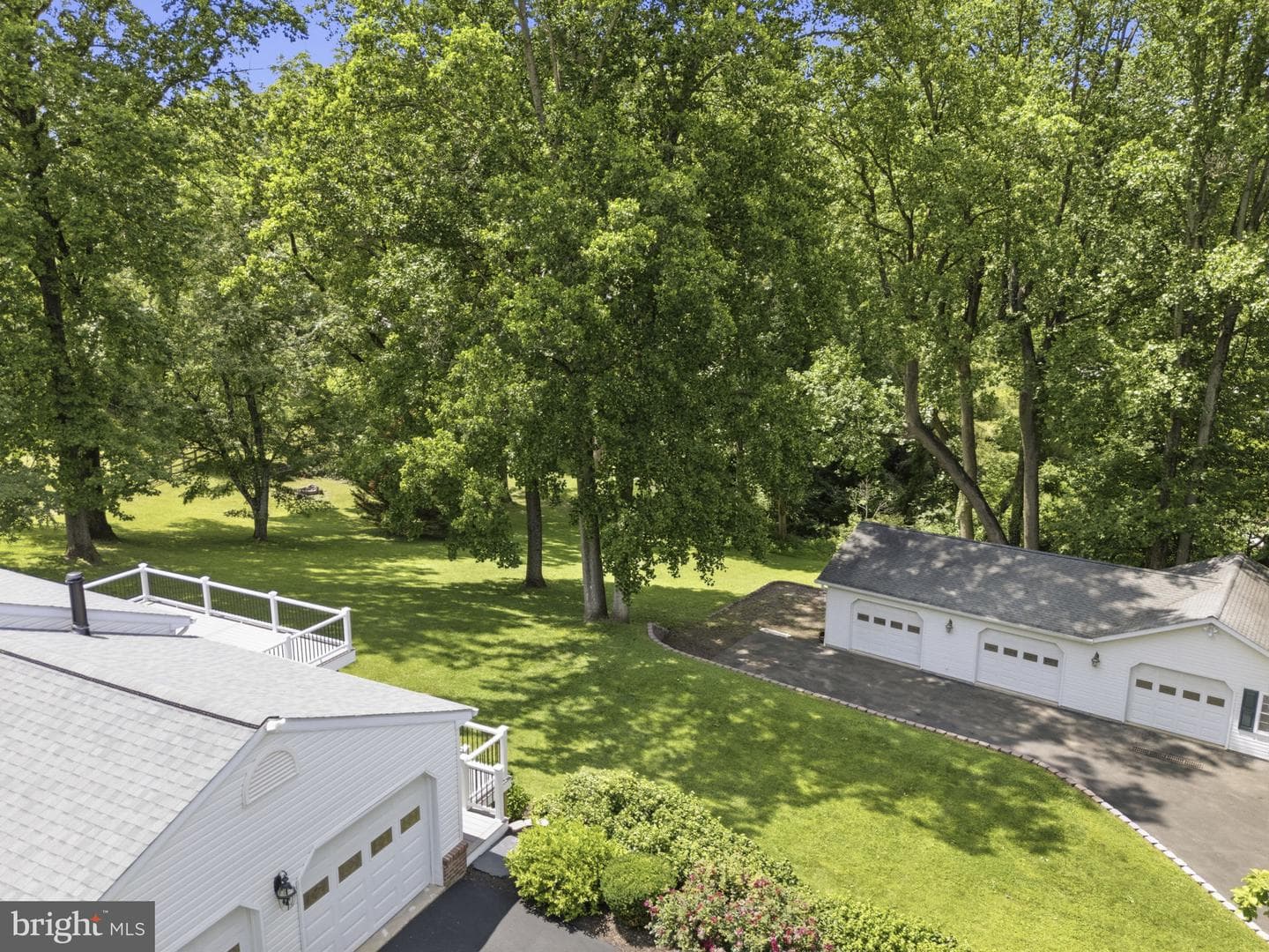 1602 E Branch Court photo 49